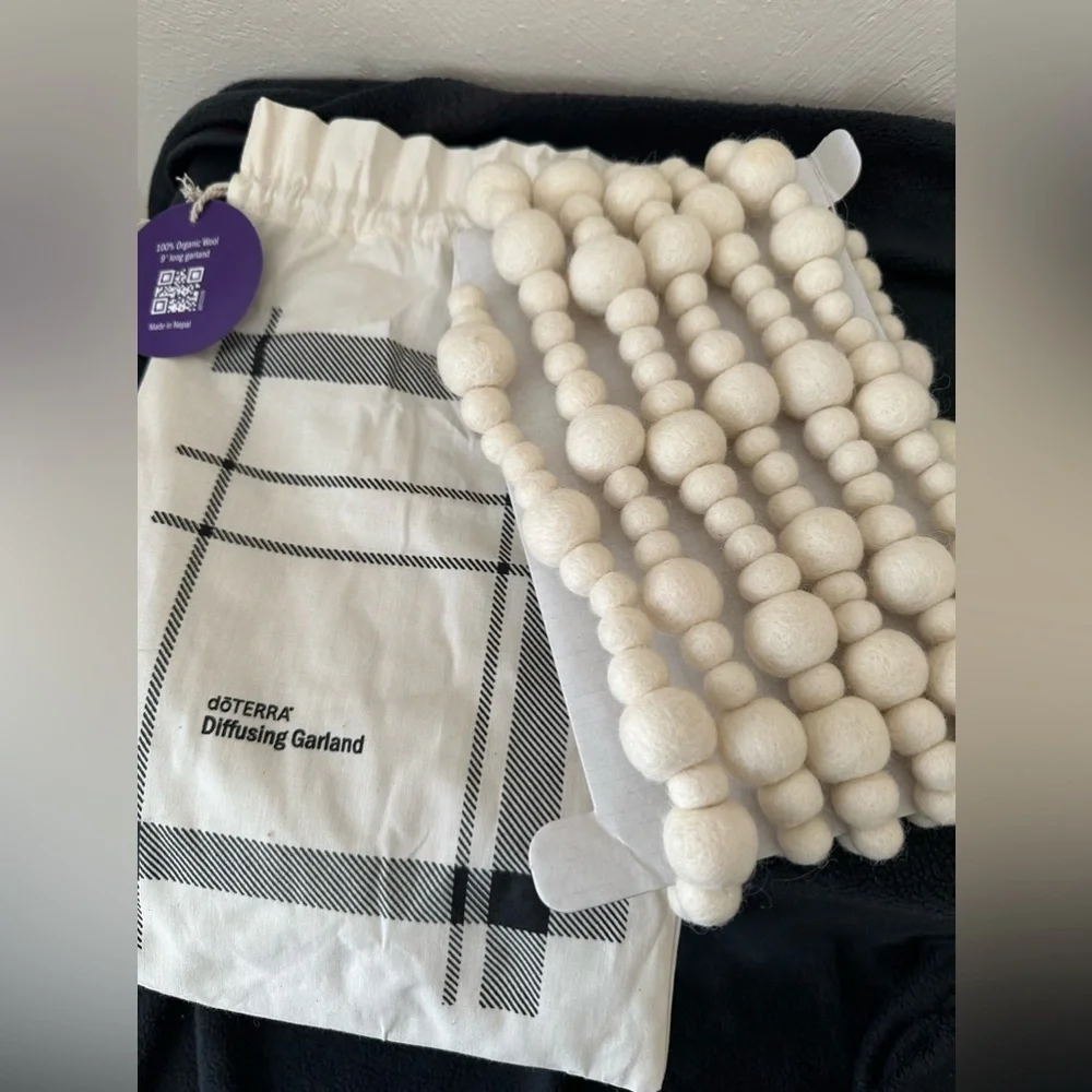 Doterra 100% Wool Diffusing Garland 9’ New